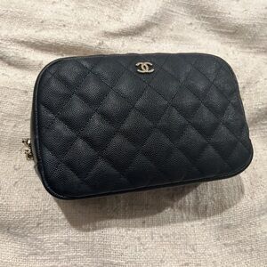 Chanel Cosmetic Pouch black caviar